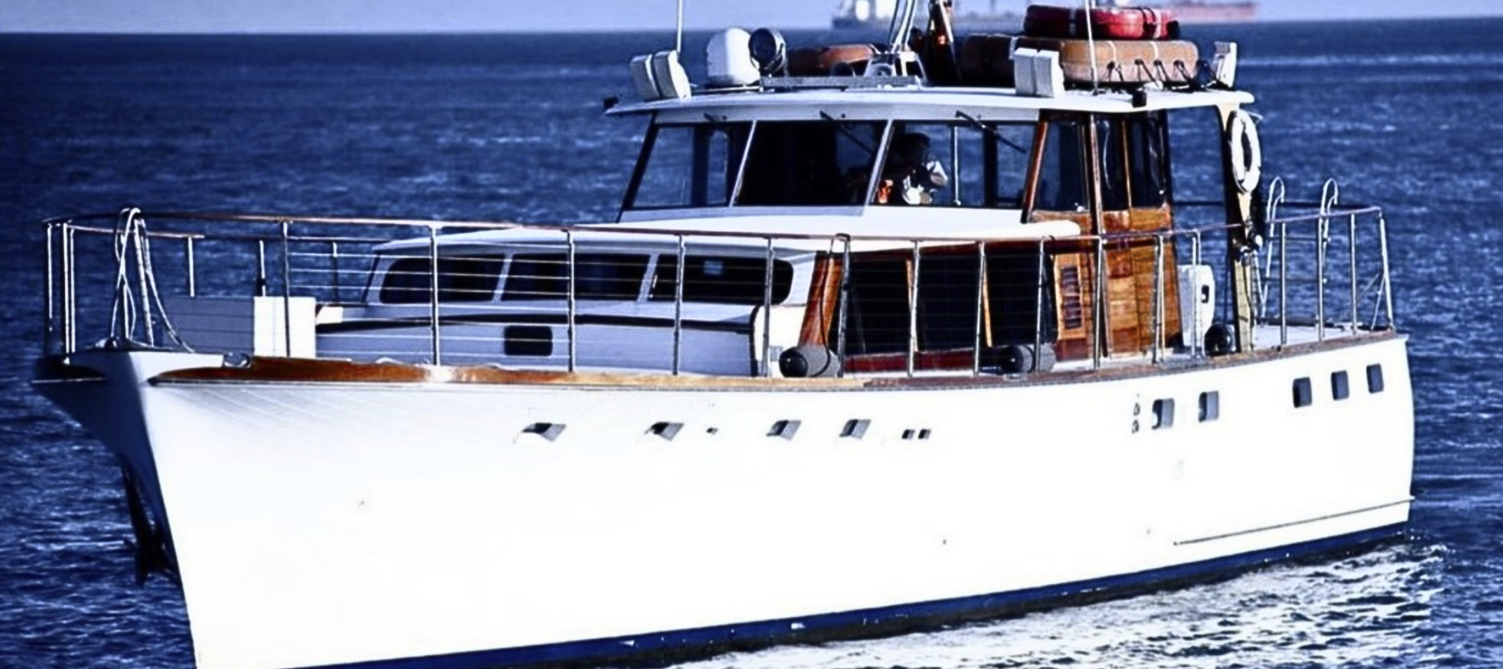 Classic Power Charter Yacht from 15 - 40 People - 3